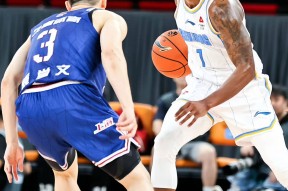 kpl联赛官网 -今晨CBA常规赛焦点战，法兰克福调整名单，球迷炸锅，轮换策略成焦点的简单介绍