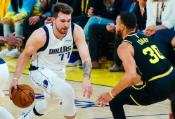 王者竞猜官网 -包含北京首钢训练开放日，窗口期遗憾出局引欢呼，NBA总决赛在即，更衣室氛围转暖的词条